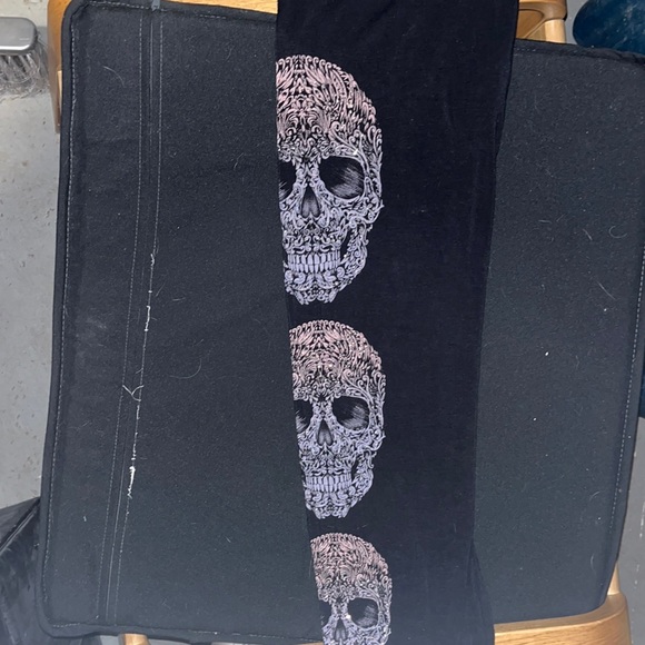 BRAND: Vocal GEM SKULL LEGGINGS SIZE OS. - Picture 1 of 3